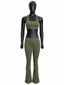 Ensemble de sport vert olive pour femme : soutien-gorge et leggings évasés taille haute – Tenue de fitness athlétique deux pièces pour la gym et l'entraînement - Product Image 1
