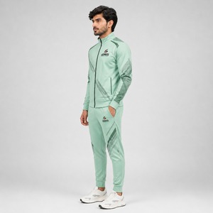 Survêtement moderne pour homme alliant design élégant, coupe confortable et performances fiables pour le sport et les loisirs - Product Image 6