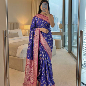 Sari en soie Banarasi de créateur pour les occasions festives et les soirées - Product Image 1