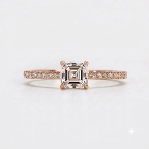 Anillo Solitario de Oro Amarillo de 10K con Banda Pavé de 3.18CT, Corte Asscher VS1 de 3CT, Anillo de Compromiso y Boda con Diamante Cultivado en Laboratorio - Product Image 5