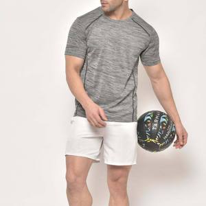 เสื้อยืดแขนสั้นผู้ชายสีเทาผสม ทรงปกติ คอกลม ทรงสปอร์ต ผ้าถัก - Product Image 2