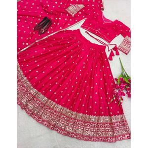 FANTAISIE SATIN SOIE BRODERIE TRAVAIL LEHENGA CHOLI AVEC DUPATTA ROSE - Product Image 2