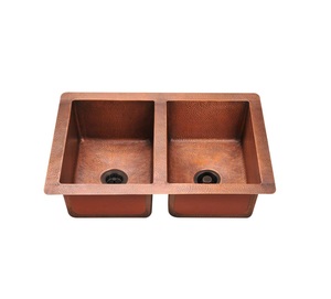 Évier de cuisine élégant en cuivre, structure de bassin de qualité supérieure conçue pour un lavage efficace et des tâches de préparation culinaire - Product Image 1