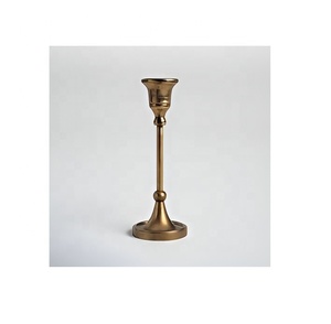 Bougeoir en laiton écologique fait à la main Unique objet cadeau décoratif pour la maison avec des accents de Noël fabriqué en Inde - Product Image 5