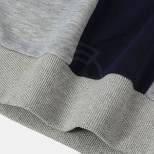 Sweat-shirt moderne pour homme en tissu doux et coupe élégante, idéal pour un confort quotidien et des tenues décontractées, adapté à toutes les saisons. - Product Image 5