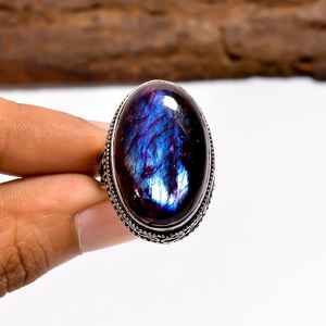 Anillo de Labradorita con Forma Ovalada, Plata de Ley 925, Estilo Bohemio, Joyería Hecha a Mano, Regalo para Mujer - Product Image 3