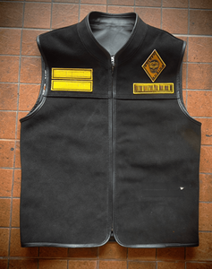 Gilet de moto en cuir de vachette robuste avec fermeture éclair et boutons-pression - Product Image 1