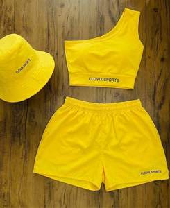 Ensemble de yoga personnalisé pour femme avec logo, soutien-gorge de sport asymétrique et short, tenue de sport et de fitness pour l'été - Product Image 3
