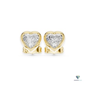 Ensemble de bijoux en or jaune 2,50 carats avec diamants de laboratoire en forme de cœur, serti clos en or 18 carats, comprenant un pendentif cœur et des boucles d'oreilles clous, bijoux fins - Product Image 1