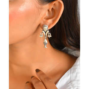 Meera Jaipur Matsya <b>Fine</b> <b>Stud</b> Silver <b>Earrings</b> - Product Image 3