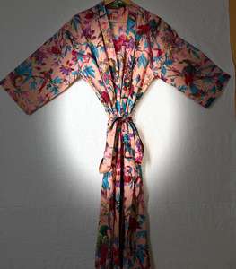 ชุดคลุมกิโมโนผ้าฝ้ายพิมพ์ลายดอกไม้ คอวี มีเชือกผูก สำหรับผู้หญิง น้ำหนักเบา ระบายอากาศได้ดี เหมาะสำหรับใส่คลุมชุดว่ายน้ำในช่วงฤดูร้อน - Product Image 2