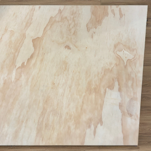 Contreplaqué de pin de première qualité écologique 4ftx8ft 9-12-15-18mm E0 résistant à l'eau double face pour chambre, salon, hôtel - Product Image 1