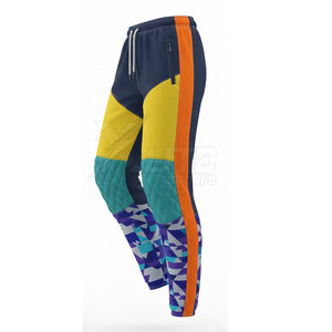 Pantalon de gardien de but personnalisé pour équipe sportive, design léger et flexible pour l'entraînement et les performances en tournoi. - Product Image 3
