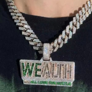 Collar con Colgante de Nombre Personalizado Unisex con Moissanita Verde Baguette, Estilo Hip-Hop para Hombre, Joyería de Diamantes, Regalo Único y Perfecto - Product Image 1