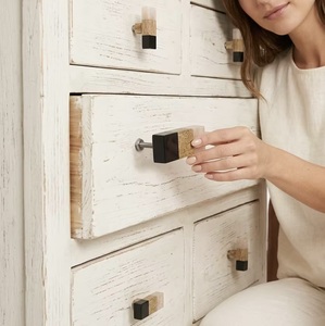 Poignée de meuble moderne en forme de perle, d'os, de corne, de laiton ou de bois, longue et carrée, pour la maison et le bureau - Écologique et facile à installer - Product Image 4