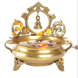 Cuenco de metal rústico hecho a mano con acabado antiguo para velas de té y centro de mesa decorativo para el hogar - Product Image 1