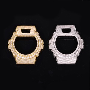 Accessoires de montre personnalisés : Boîtier en moissanite, Lunette en laiton massif entièrement sertie de diamants, compatible testeur de diamant, Lunette dorée pour montre entièrement sertie de diamants - Product Image 1