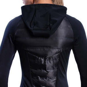 Chaqueta de Entrenamiento Ultrasónica Cortavientos para Mujer con Logotipo Frontal, Material Spandex/Nylon, Construcción sin Costuras - Product Image 4
