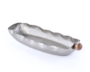 Magnifique plateau à chocolat classique en acier inoxydable poli avec support en bois et décorations en forme de feuilles, idéal pour la cuisine et la présentation à la maison. - Product Image 4
