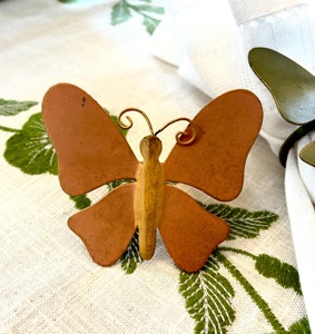 Anillo para Servilletas de Madera con Forma de Mariposa, Decoración Elegante para Mesa, Accesorio de Comedor de Madera Natural, Hecho a Mano, Elegante Juego de Regalo para Bodas y Fiestas - Product Image 1