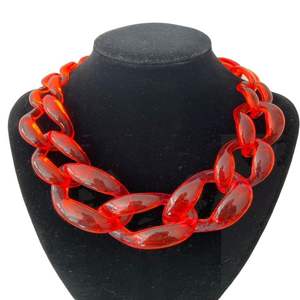 Collier chaîne en acrylique vert givré, bijou statement massif en résine à maillons, accessoires de mode pour femme, collier ras-du-cou en plastique - Product Image 6