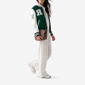 Blouson Bomber Matelassé Chauffant à Capuche Style Urbain Décontracté pour Femme, Collection Hiver 2026, Vente en Gros, Origine Pakistan - Product Image 5