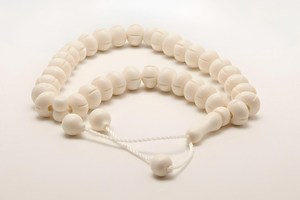 Tasbih de Oración de Calidad Premium con 33 Cuentas, Rosario de Hueso de Búfalo Pulido, Misbaha, Subha, Cuentas Islámicas Naturales Personalizadas para Musulmanes - Product Image 2