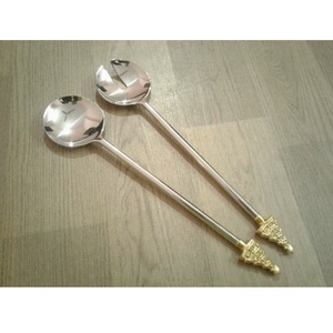 ชุดช้อนส้อมสแตนเลสชุบทองคุณภาพพรีเมียม สำหรับเสิร์ฟสลัด อุปกรณ์ครัว ช้อนส้อมสำหรับเสิร์ฟสลัด ชุดช้อนส้อมบนโต๊ะอาหาร - Product Image 2