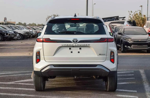 รถยนต์ TOYOTA URBAN CRUISER ปี 2025 ใหม่เอี่ยม 0 กม. 5 ที่นั่ง เครื่องยนต์ 4 สูบ 199 แรงม้า เกียร์อัตโนมัติ - Product Image 2
