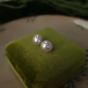 Boucles d'oreilles en perles naturelles vertes paon de Tahiti de haute qualité, design rond à forte luminosité, best-seller, vente en gros, cadeau parfait - Product Image 2