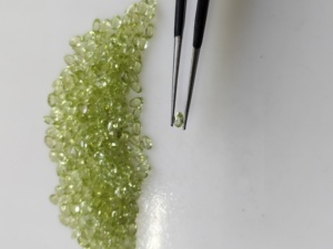 Peridoto Verde Natural, Corte Ovalado de 3x2MM, Piedra Preciosa Suelta de la Mejor Calidad, Personalizable, para Joyería - Product Image 3