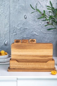 Tabla de cortar de madera hecha a mano con acabado de grano natural - Product Image 3