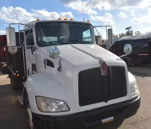 Potente Camión Kenworth H T170 de 2014 con Plataforma Plana de 16 pies - 260HP, Automático, Puerta Trasera, Volante a la Izquierda, Envío Rápido - Product Image 5