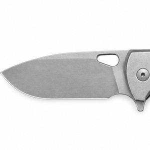 Navajas Plegables de Bolsillo con Mango de Metal Premium, Acabado Satinado, Hoja Ancha, Ranura de Apertura con el Pulgar, Agarre Ergonómico para Uso Diario al Aire Libre - Product Image 2
