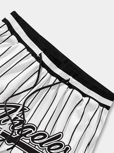 Pantalones Cortos Deportivos de Malla con Cordón en la Cintura y Estampado de Letras a Rayas para Hombre - Product Image 4