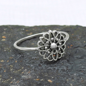 Bague en argent sterling 925, style vintage, motif floral, haute qualité, faite à la main, bijoux bohèmes, à porter tous les jours, cadeau pour femme - Product Image 2
