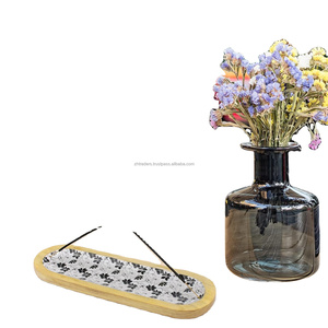 Porte-bâtonnets d'arôme en bois artisanal avec un parfum élégant de bois de santal pour des espaces domestiques paisibles et un style cadeau de Ramadan - Product Image 2