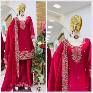 Ensemble Salwar Kameez Sharara Rouge Lourdement Brodé avec Lehenga Choli, Séchage Rapide, Tenue Ethnique pour Femme, Idéal Mariage et Fêtes, Toutes Saisons - Product Image 5