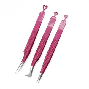 Juego de 3 piezas de extensiones de pestañas con mango de diseño personalizado en punta de fibra multicolor para un agarre perfecto - Product Image 2