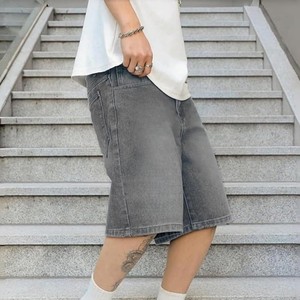 Nouveaux shorts en jean asymétriques taille mi-haute pour hommes, en coton délavé, style décontracté d'été, prix usine OEM - Product Image 3