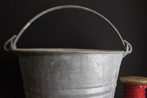 Cubo Metálico Multiusos para Limpieza, Lavado y Almacenamiento - Product Image 3