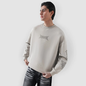 เสื้อสเวตเชิ้ตผู้ชายไซส์ใหญ่ คอวี ทรงสบาย สีพื้น พิมพ์ลายกราฟิกตามสั่ง - Product Image 3