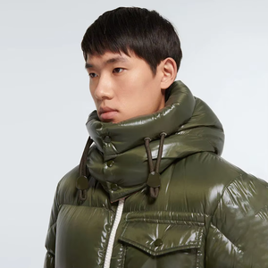 Chaqueta Acolchada de Plumón Personalizada de Alta Calidad para Hombre, Chaqueta de Burbujas Transpirable con Forro de Piel de Oveja, Chaqueta Sublimada - Product Image 4