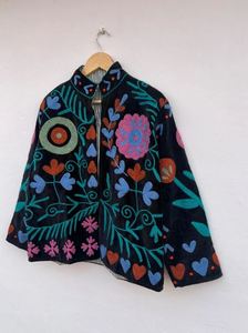 Chaqueta de Invierno Suzani, Prenda Exterior Étnica y Chic, Chaqueta Suzani de Estilo Vintage, Chaqueta de Invierno de Terciopelo Bordado, Abrigo Vintage Unisex - Product Image 2