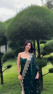 Green Traditional Indian Pakistani <b>Women</b> <b>Kurta</b> Set With Dupatta Floor-Length Silk Ethnic Outfit All Seasons Regular Fit - Product Image 5