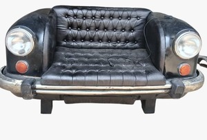 Canapé de bureau industriel moderne, reproduction de canapé de voiture vintage Ambassador deux places avec éclairage en cuir - Product Image 2