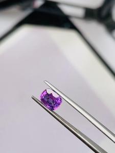 Zafiro Morado Natural Certificado por IGI, Corte Cojín, Sin Calentar, Sin Tratar, 1.44 Quilates, Premium, Certificado IGI, Excelente Brillo - Product Image 6