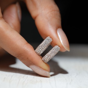 Boucles d'oreilles créoles de luxe en diamants ronds de laboratoire, or massif 18 carats, bijoux unisexes, cadeau idéal pour les diplômes et les mariages - Product Image 5