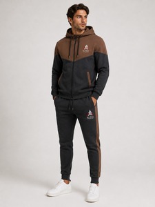 Chándal moderno para hombre diseñado con materiales de primera calidad que ofrece una sensación ligera y un rendimiento confiable para el día a día. - Product Image 5