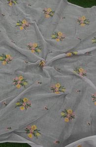 ผ้าไหมชานเดรีปักลายพรีเมียมแบบไม่ทอ ผ้าฝ้ายผสมไหม สวมใส่สบาย หรูหรา เหมาะสำหรับงานแต่งงาน ผ้าส่าหรี เลเฮงกา สำหรับเด็กชายและเด็กหญิง - Product Image 4